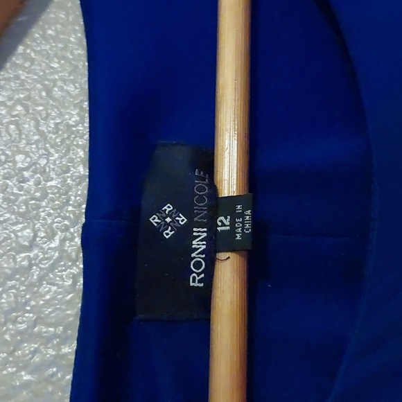 Dress - Picture 2 of 5